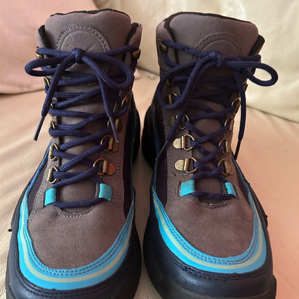 Inkkas, Women's 9 Men’s 7 Aurora Vegan Trekk Boot, Hiking, Artsy, Blue Outdoors - Picture 4 of 11